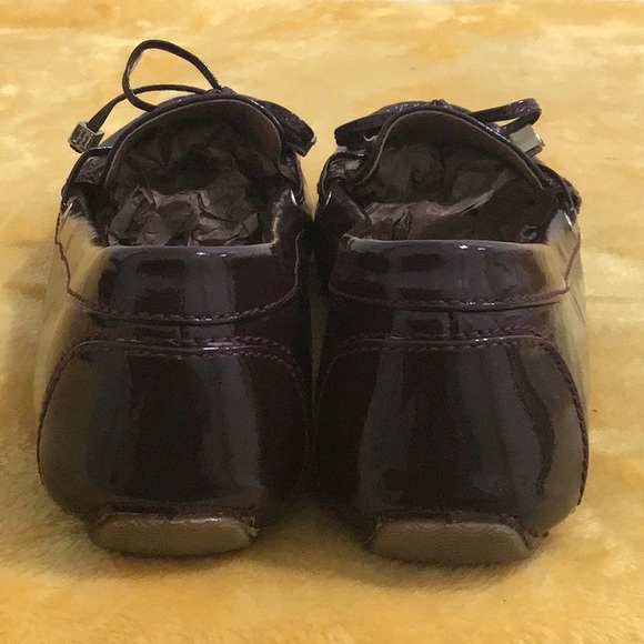 EUC. TOMMY HILFIGER “Zitah” Penny Loafer Maroon - Picture 6 of 9